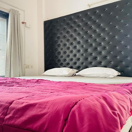 Lifespace- Spacious Hostel In A Luxurious Villa Pune Eksteriør bilde