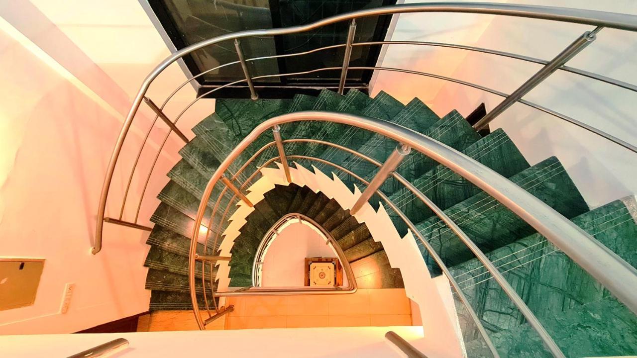 Lifespace- Spacious Hostel In A Luxurious Villa Pune Eksteriør bilde